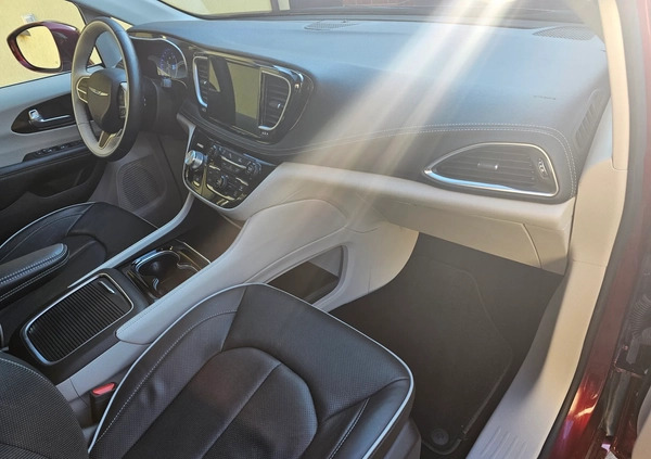 Chrysler Pacifica cena 221000 przebieg: 22164, rok produkcji 2021 z Tolkmicko małe 407
